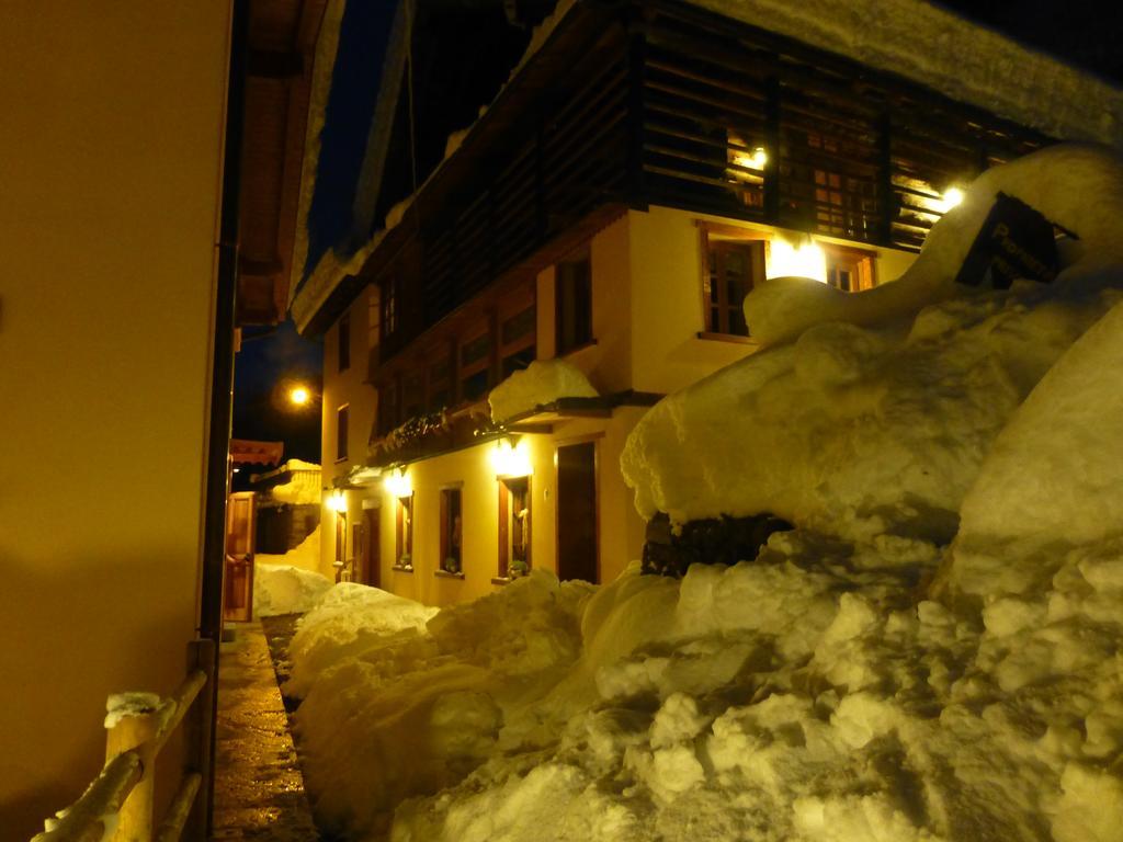 Casa Walser Hotell Riva Valdobbia Exteriör bild