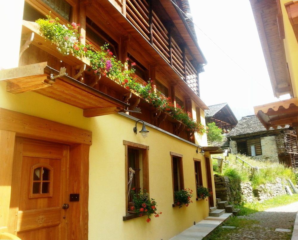 Casa Walser Hotell Riva Valdobbia Exteriör bild