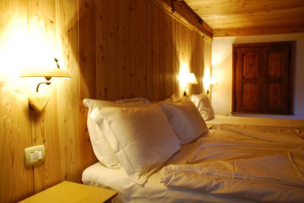 Casa Walser Hotell Riva Valdobbia Exteriör bild