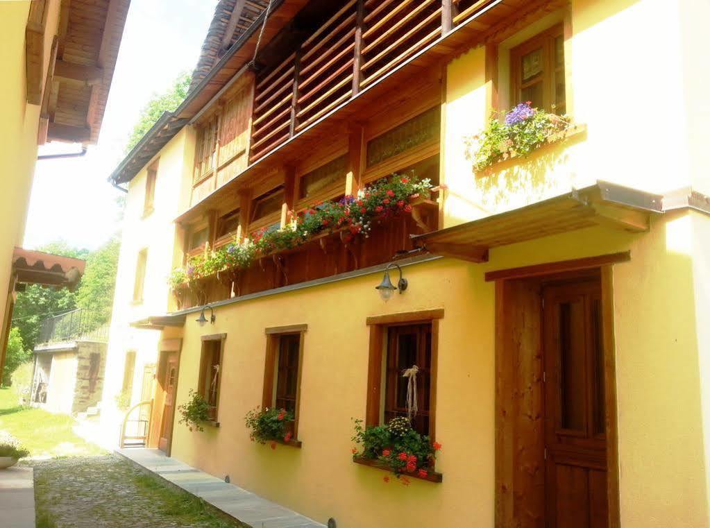 Casa Walser Hotell Riva Valdobbia Exteriör bild